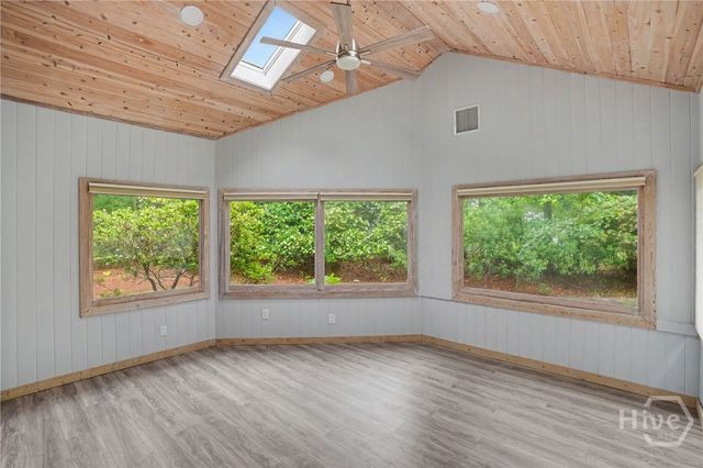 14 Hemingway Drive, Savannah, GA 31411