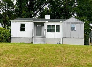 876 Pinehurst SW Terrace, Atlanta, GA 30310