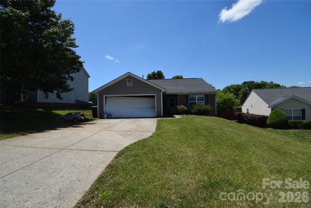 633 Overlook Road, Lowell, NC 28098