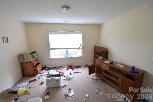633 Overlook Road, Lowell, NC 28098