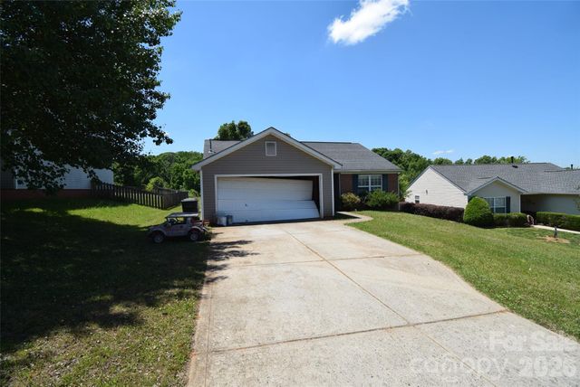 633 Overlook Road, Lowell, NC 28098