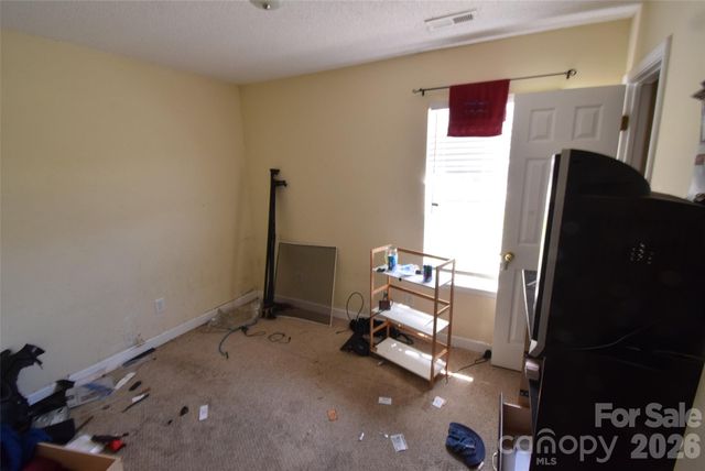 633 Overlook Road, Lowell, NC 28098
