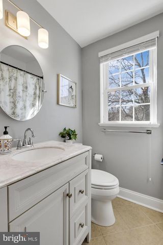 2906 S BUCHANAN ST, Arlington, VA 22206