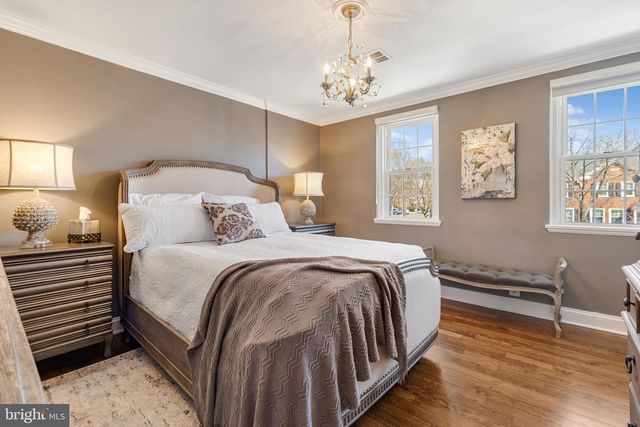 2906 S BUCHANAN ST, Arlington, VA 22206