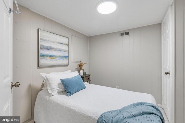 2906 S BUCHANAN ST, Arlington, VA 22206