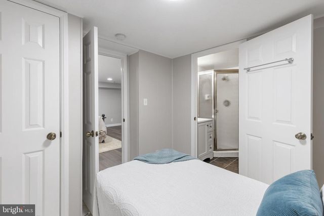 2906 S BUCHANAN ST, Arlington, VA 22206