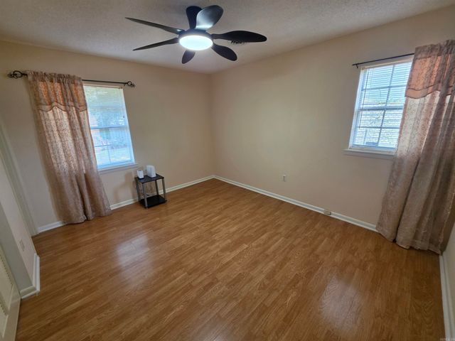 415 S Center, Conway, AR 72034