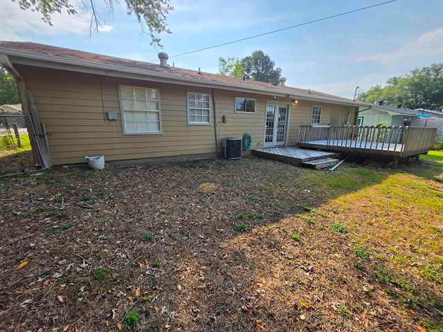 415 S Center, Conway, AR 72034