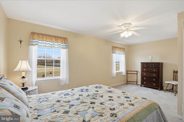 135 BRIDLE PATH, New Holland, PA 17557