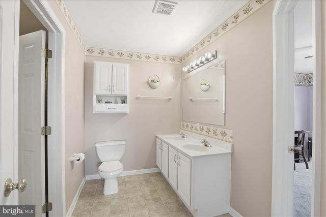 135 BRIDLE PATH, New Holland, PA 17557