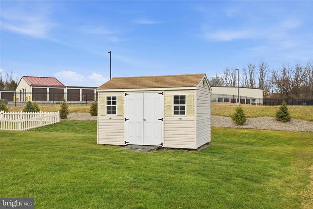 135 BRIDLE PATH, New Holland, PA 17557