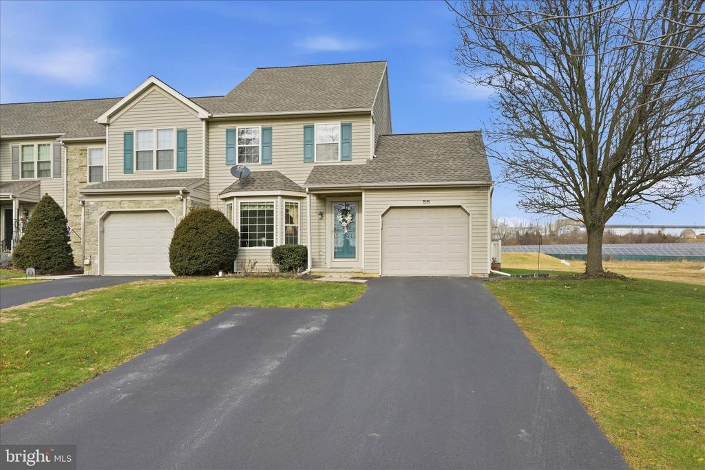135 BRIDLE PATH, New Holland, PA 17557