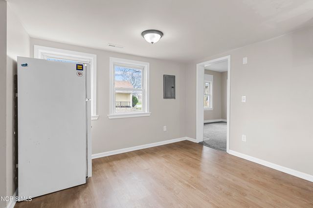 911 Vinton Street, Toledo, OH 43609
