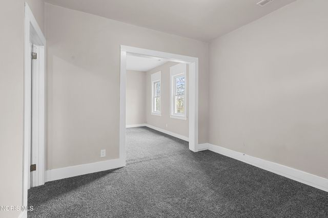 911 Vinton Street, Toledo, OH 43609