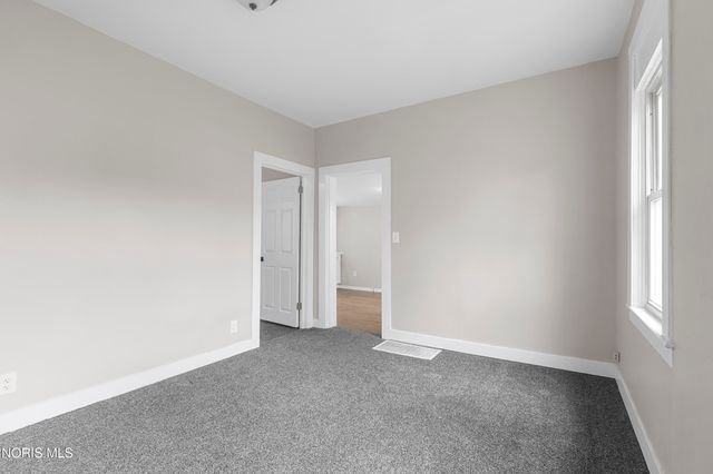 911 Vinton Street, Toledo, OH 43609