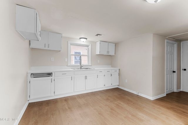 911 Vinton Street, Toledo, OH 43609