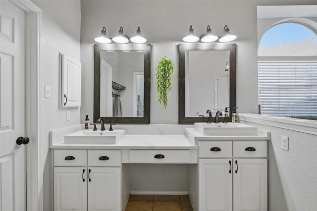 8825 Arbor Creek Lane, Mckinney, TX 75072