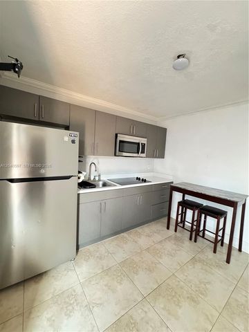 11340 SW 41st Ter, Miami, FL 33165