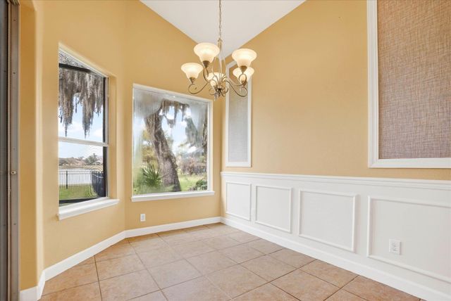 13 New Oak Leaf Dr, Palm Coast, FL 32137