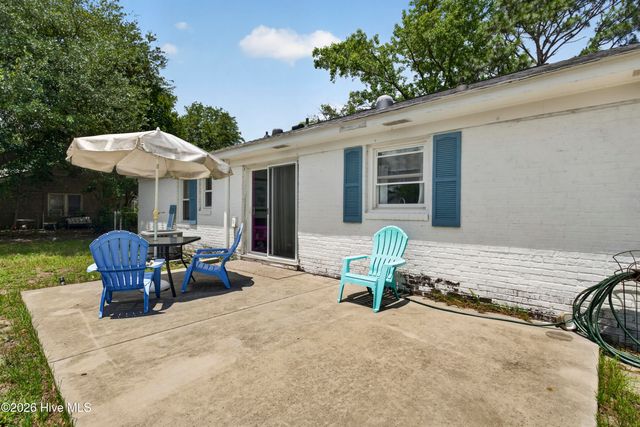 4810 W Lord Byron Road, Wilmington, NC 28405