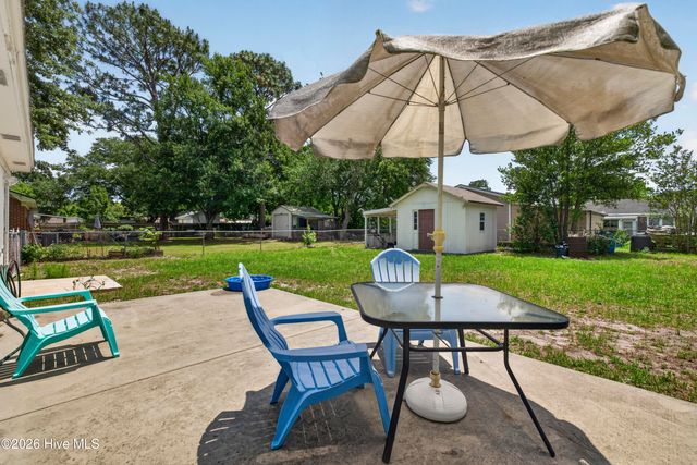 4810 W Lord Byron Road, Wilmington, NC 28405