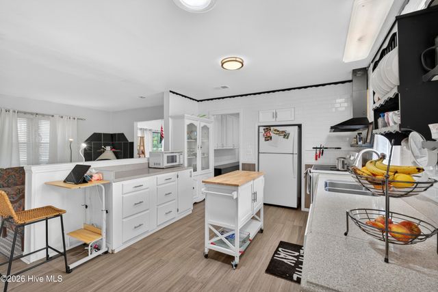4810 W Lord Byron Road, Wilmington, NC 28405