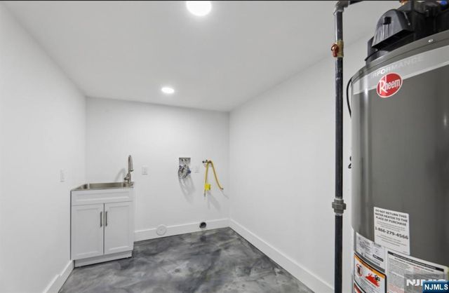 8 Annette Terrace, Lodi, NJ 07544
