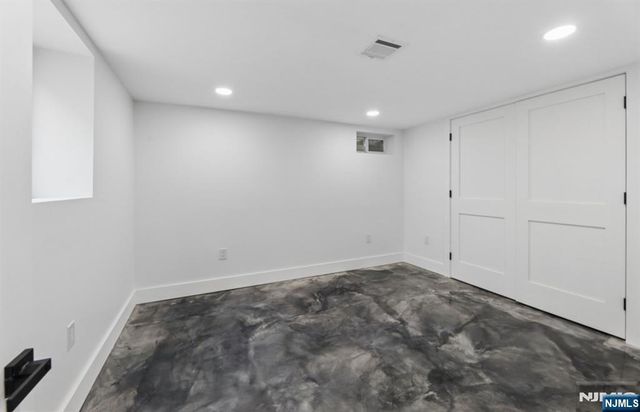 8 Annette Terrace, Lodi, NJ 07544