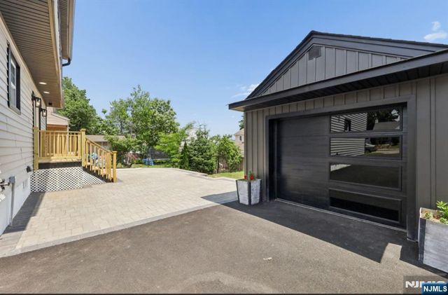 8 Annette Terrace, Lodi, NJ 07544