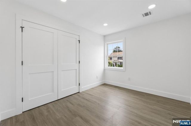8 Annette Terrace, Lodi, NJ 07544