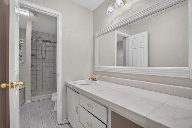 3520 Old Dennis Road, Weatherford, TX 76087