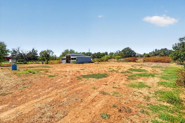 3520 Old Dennis Road, Weatherford, TX 76087