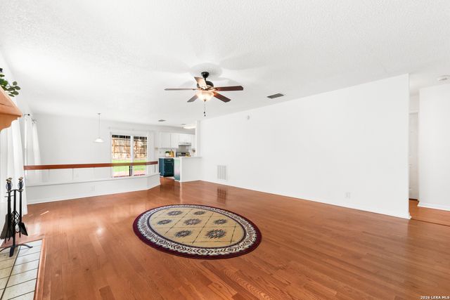 7111 Comanche Ridge Drive, Converse, TX 78109