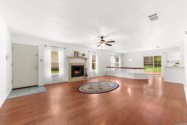 7111 Comanche Ridge Drive, Converse, TX 78109