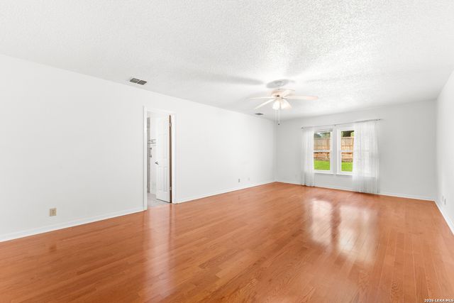 7111 Comanche Ridge Drive, Converse, TX 78109