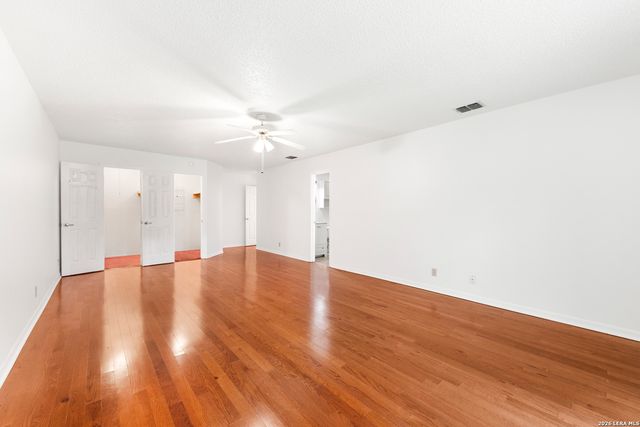 7111 Comanche Ridge Drive, Converse, TX 78109