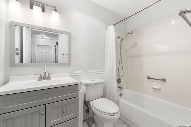 7111 Comanche Ridge Drive, Converse, TX 78109
