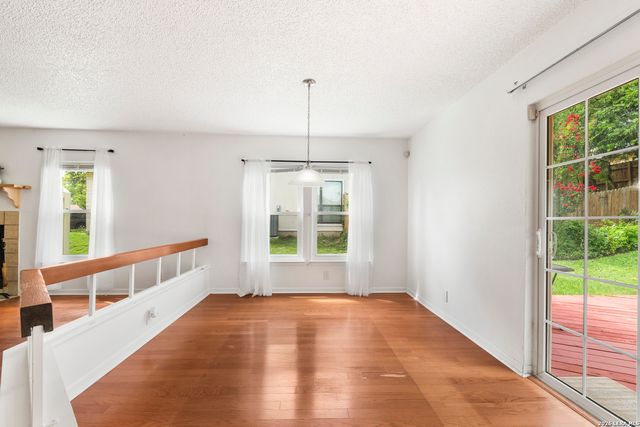 7111 Comanche Ridge Drive, Converse, TX 78109