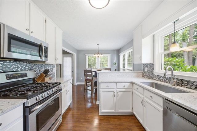 3787 Seasons Drive NW, Acworth, GA 30101