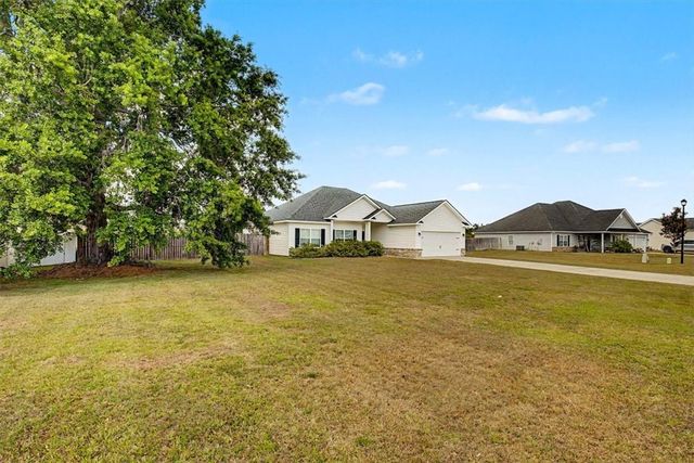 129 Timberland Drive NE, Ludowici, GA 31316