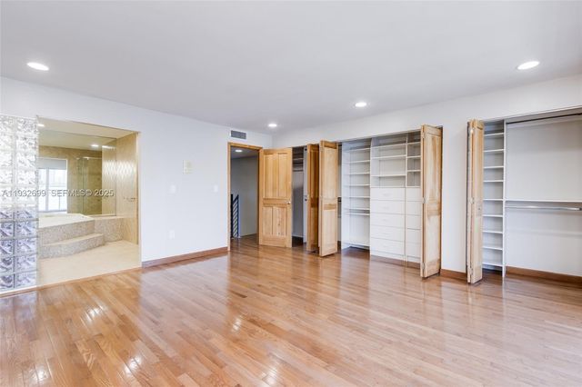 3925 NE 171st St 3925, North Miami Beach, FL 33160