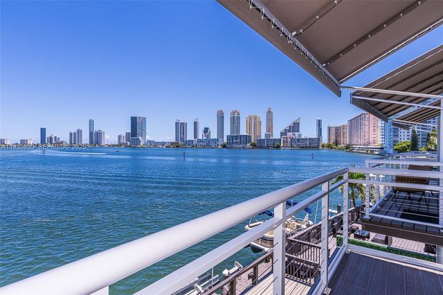 3925 NE 171st St 3925, North Miami Beach, FL 33160