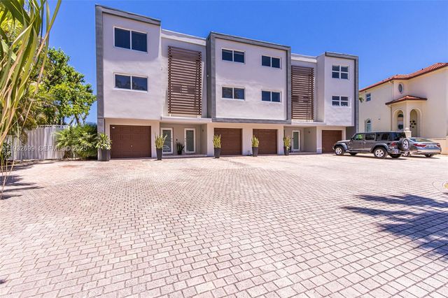 3925 NE 171st St 3925, North Miami Beach, FL 33160