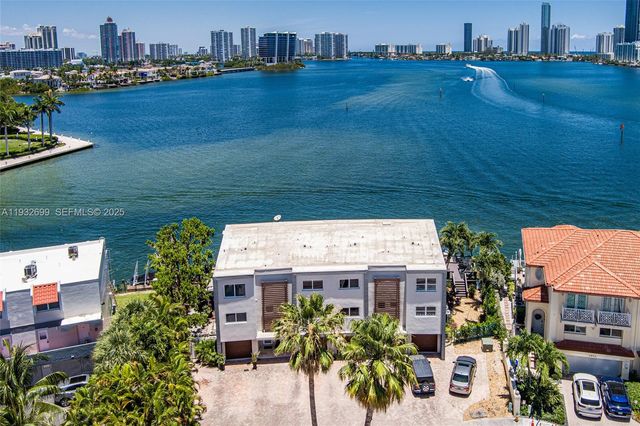 3925 NE 171st St 3925, North Miami Beach, FL 33160