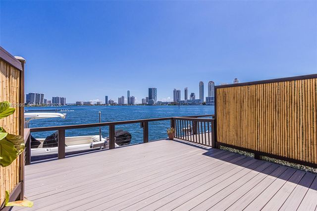 3925 NE 171st St 3925, North Miami Beach, FL 33160