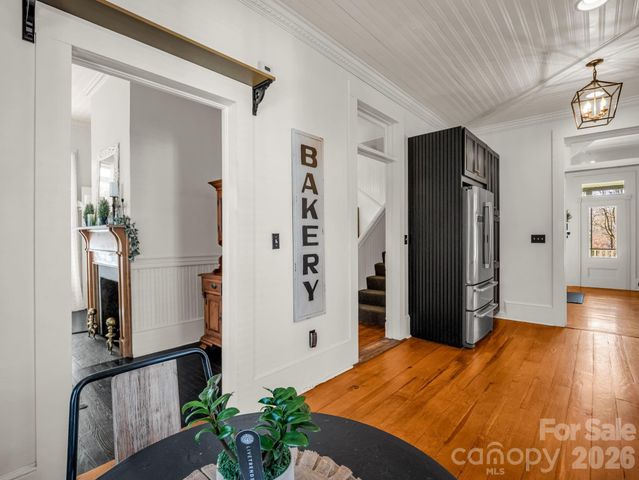 219 Stoney Mountain Road, Hendersonville, NC 28791