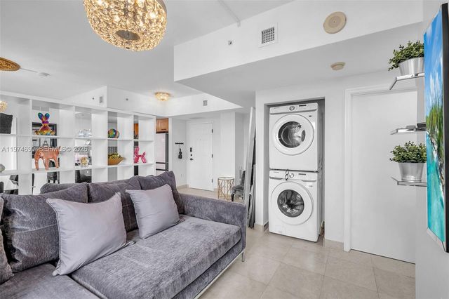 4100 Salzedo St 519, Coral Gables, FL 33146