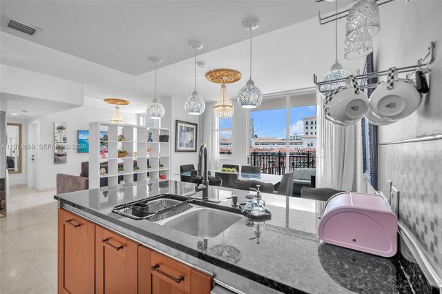 4100 Salzedo St 519, Coral Gables, FL 33146