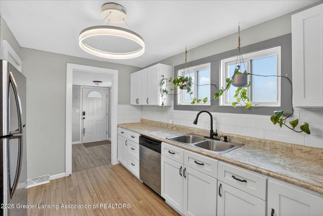 3189 Birch Row Drive, East Lansing, MI 48823