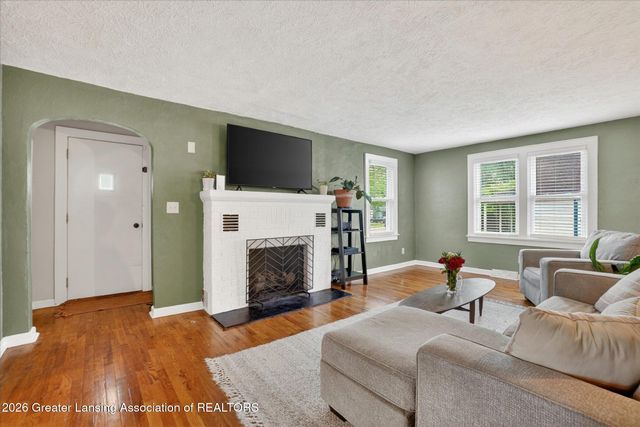 3189 Birch Row Drive, East Lansing, MI 48823